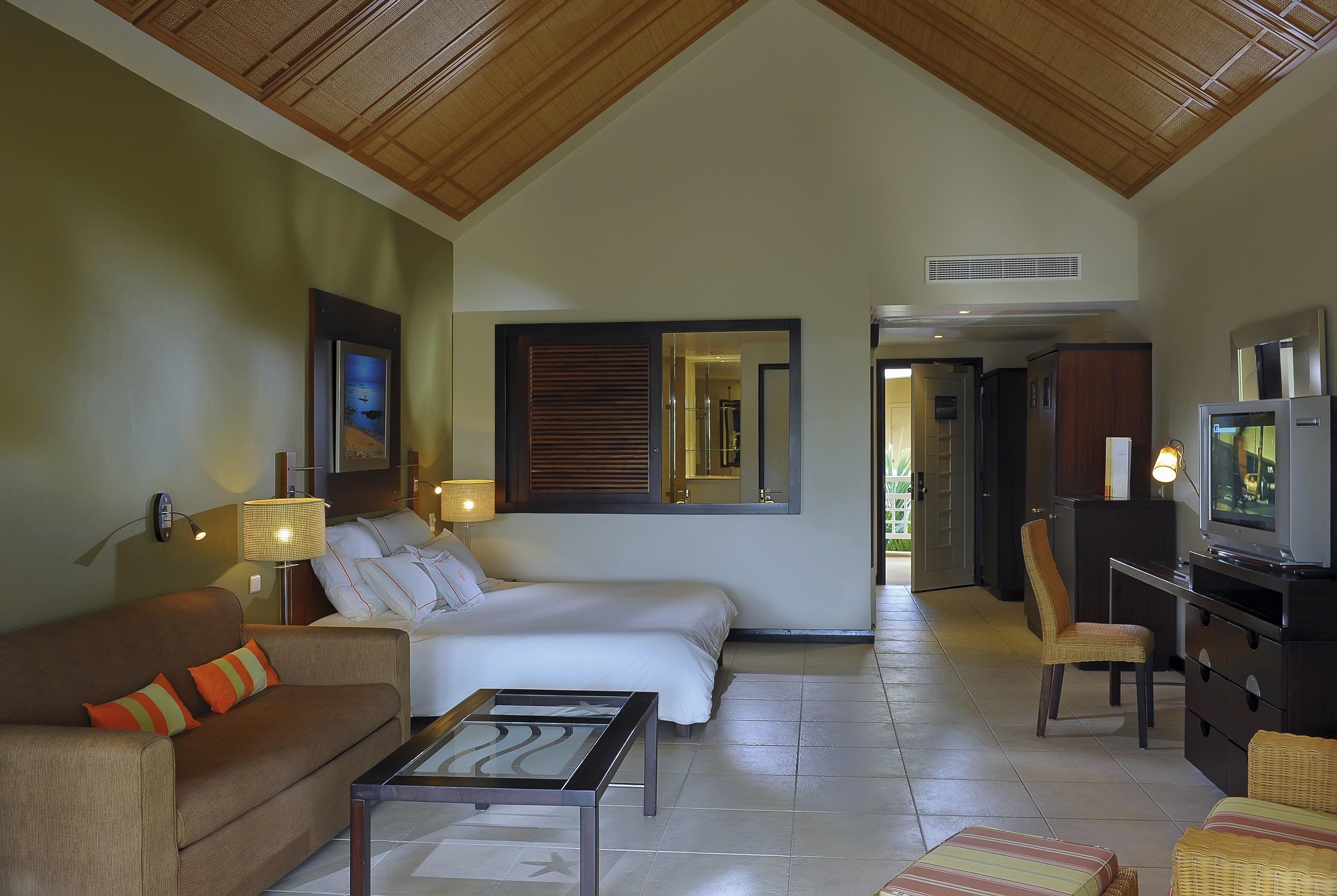 Hotel Victoria Beachcomber & 4*