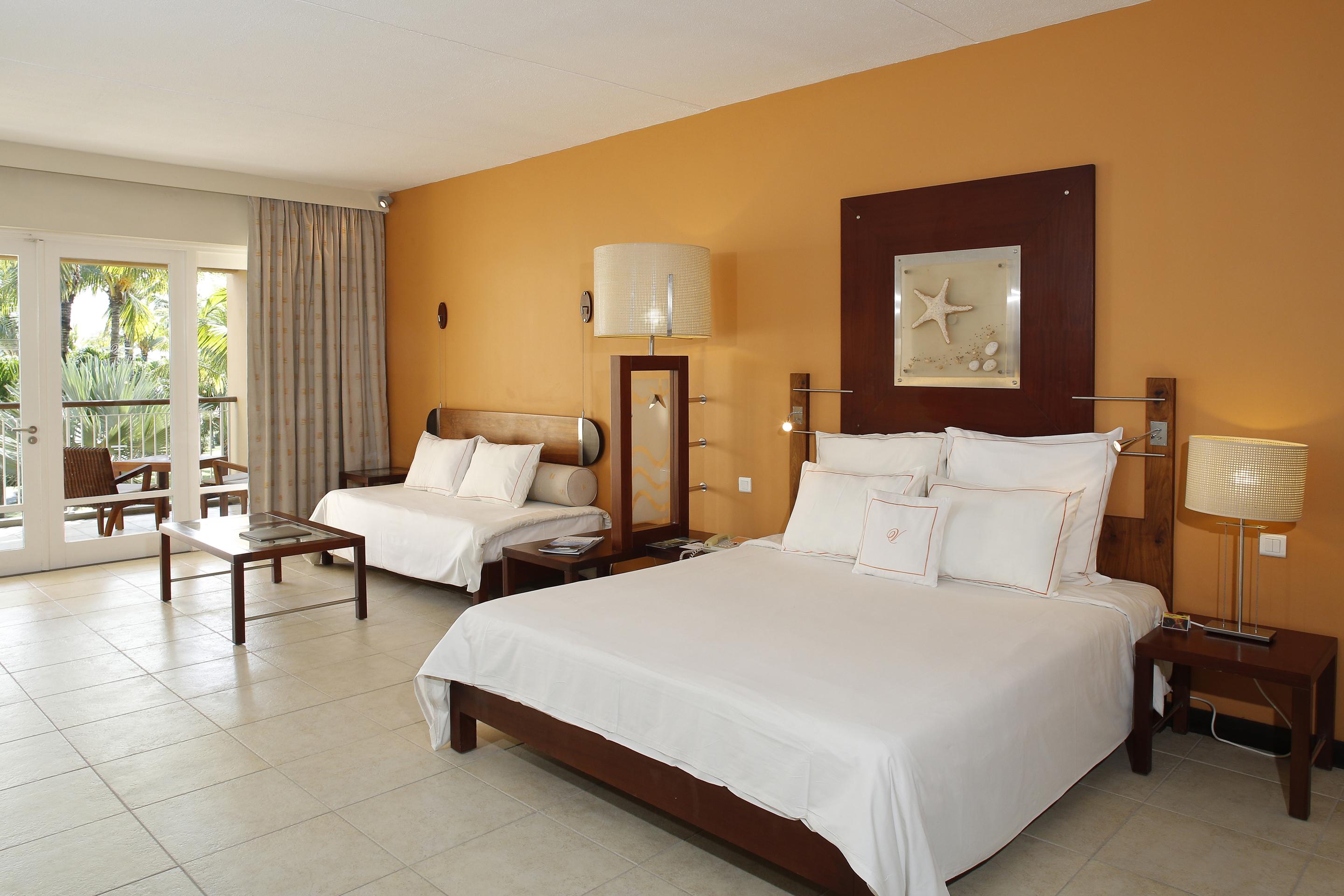 Hotel Victoria Beachcomber & 4*