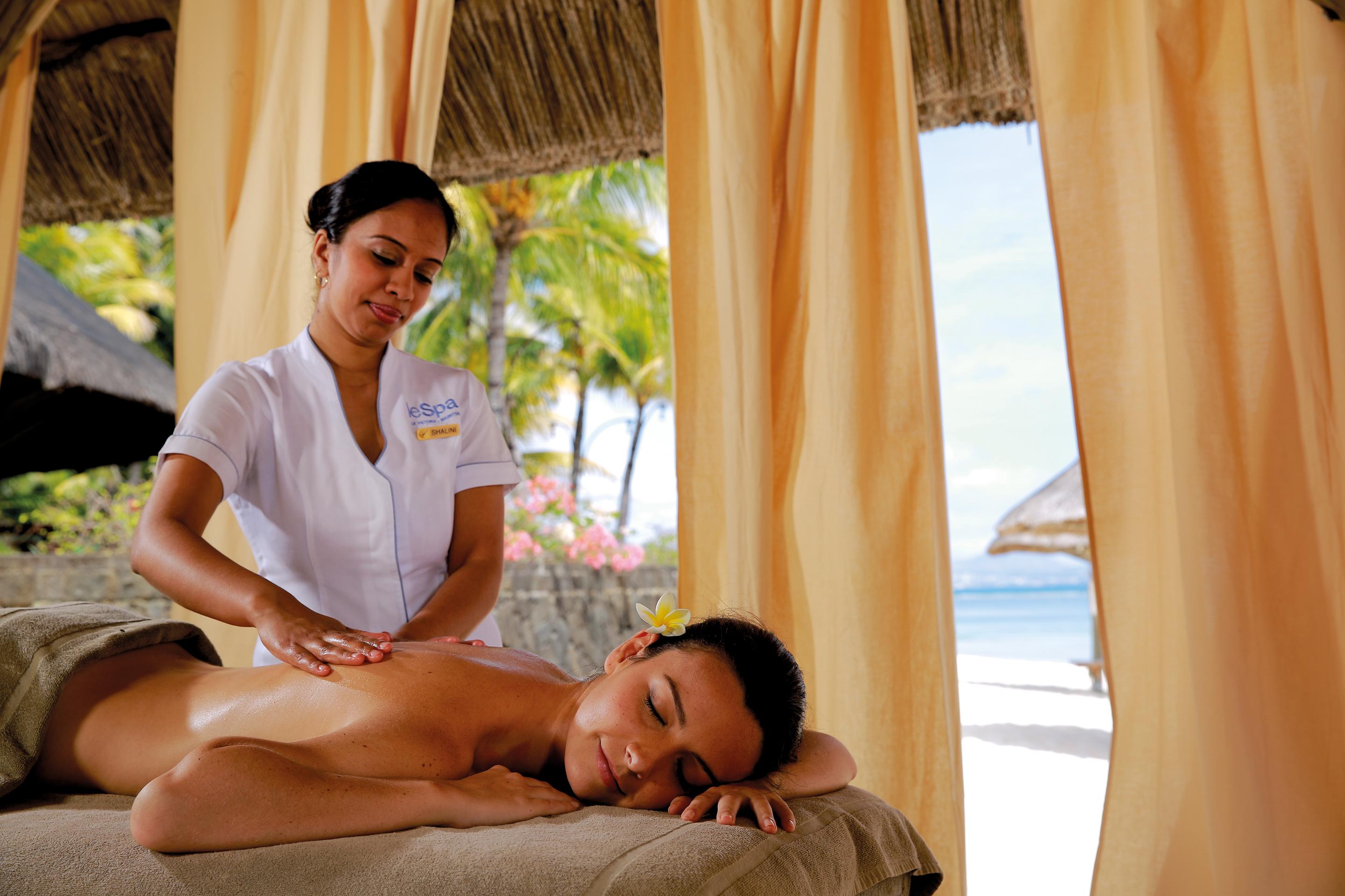 Victoria Beachcomber &