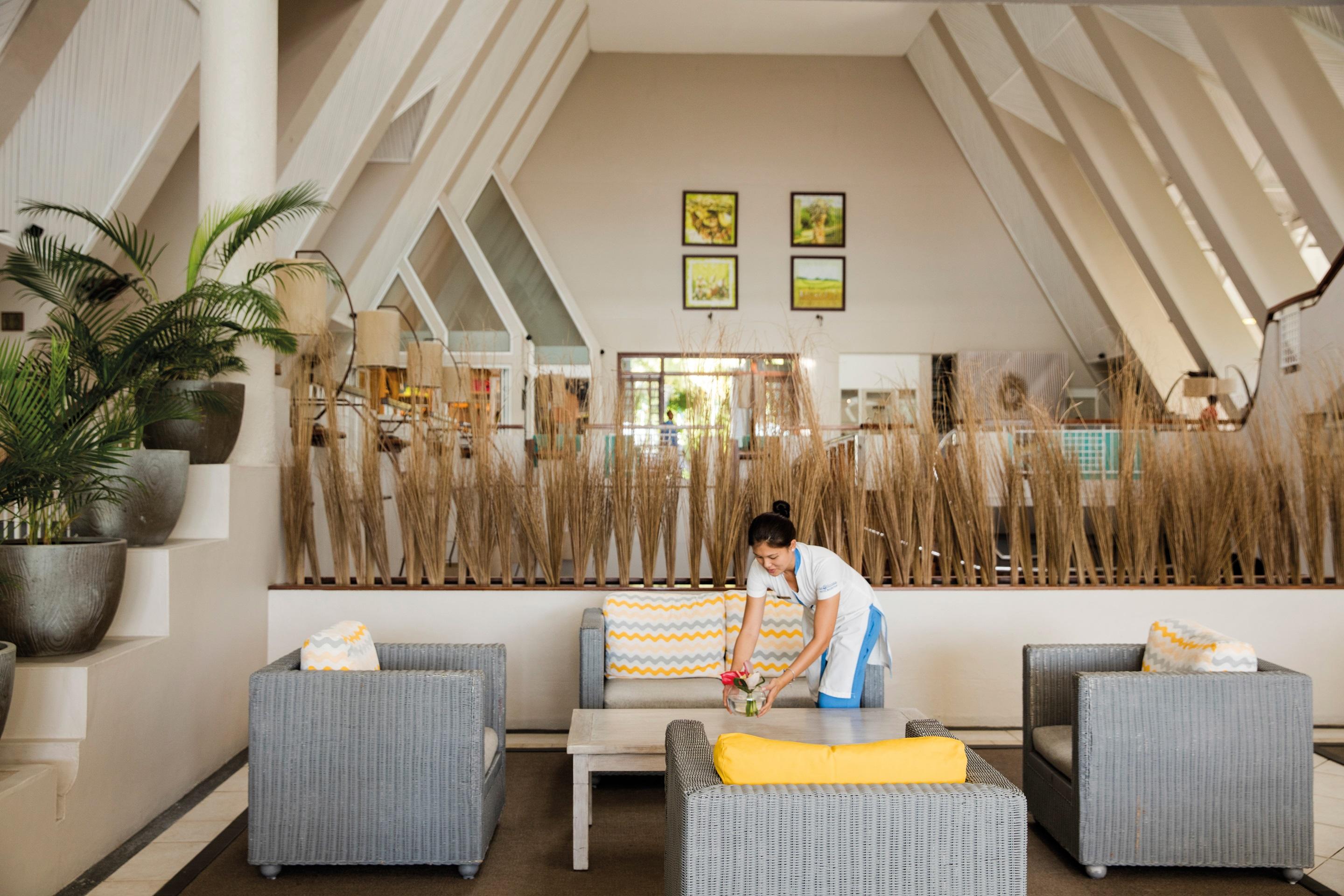 Victoria Beachcomber & 4* Pointe aux Piments